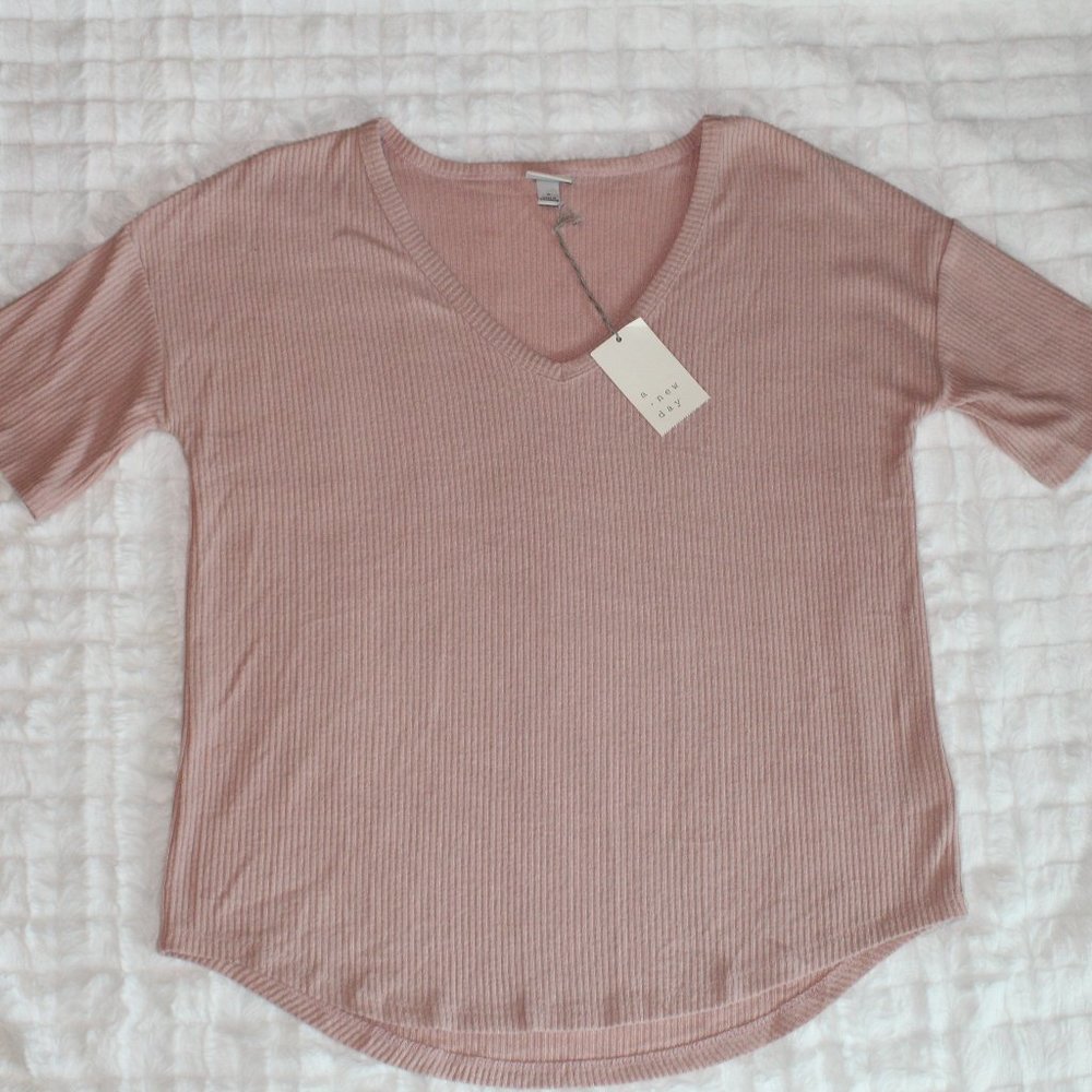 A New Day T-Shirt ✨5 for 25✨